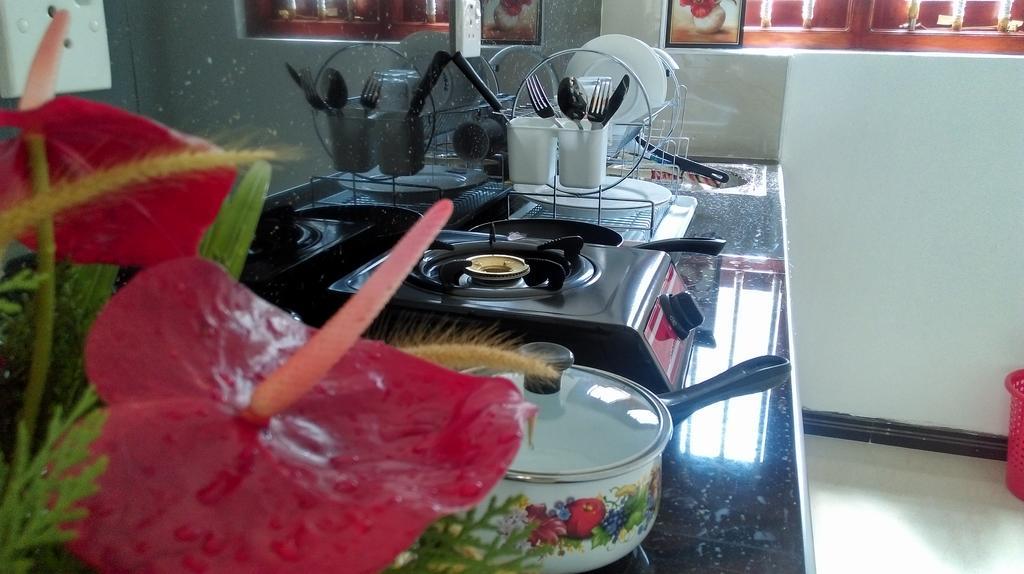 Hasaranga Holiday House Хиккадува Экстерьер фото