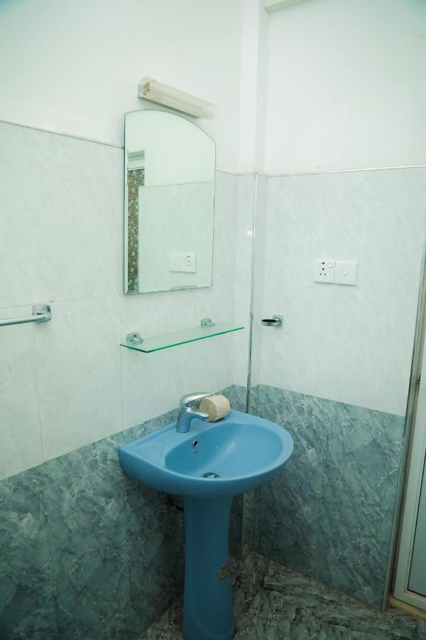 Hasaranga Holiday House Хиккадува Экстерьер фото